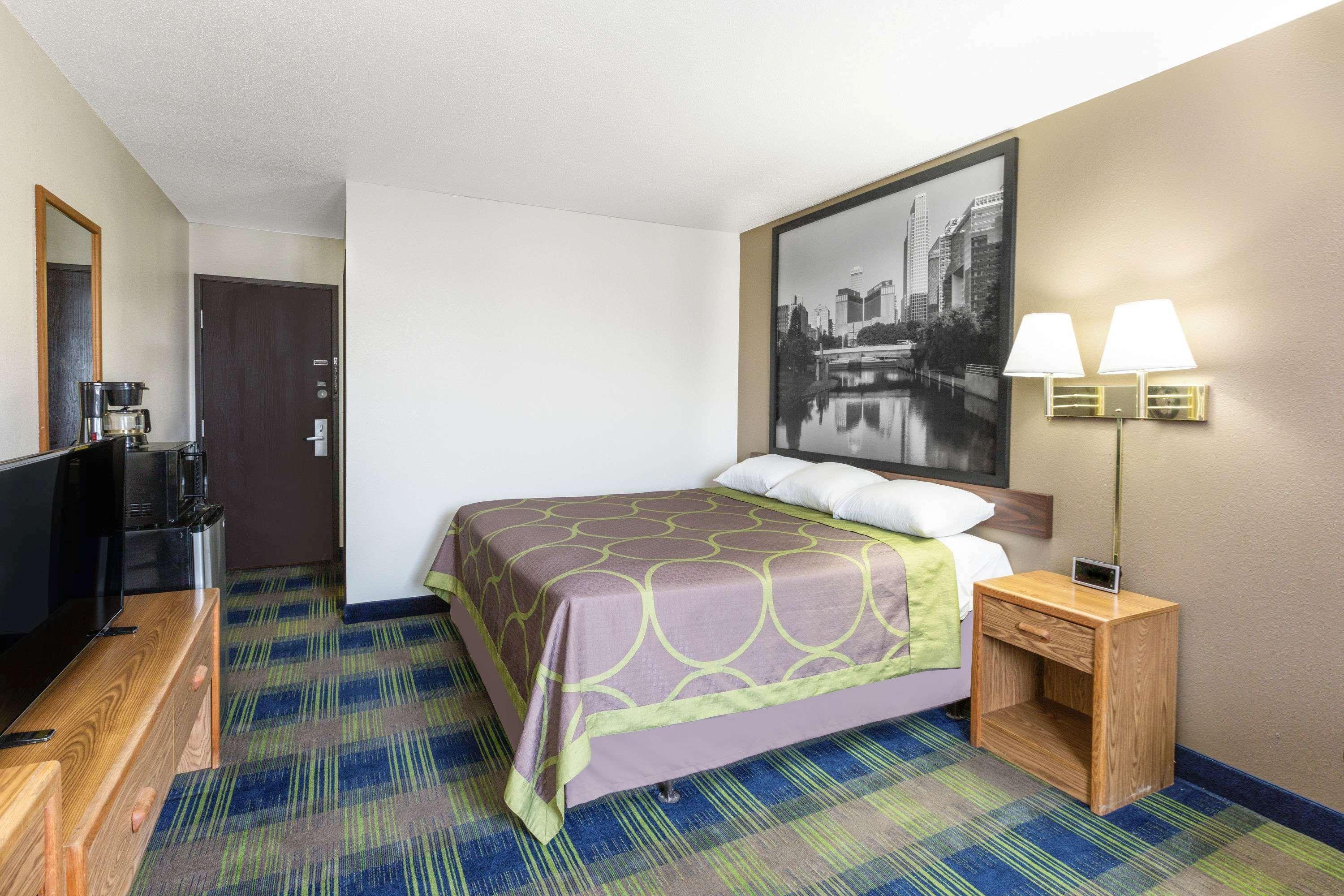 Motel Super 8 By Wyndham Columbus Exteriér fotografie